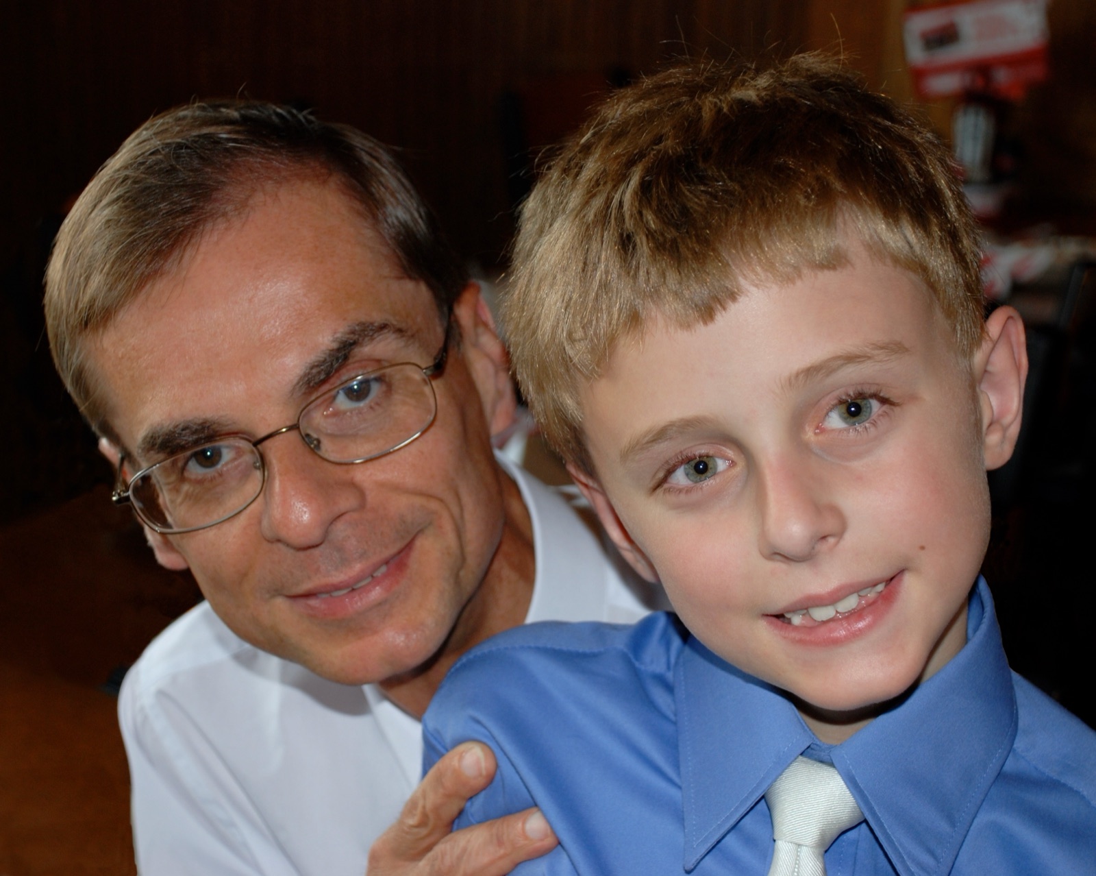 Close portrait of William with young Billy